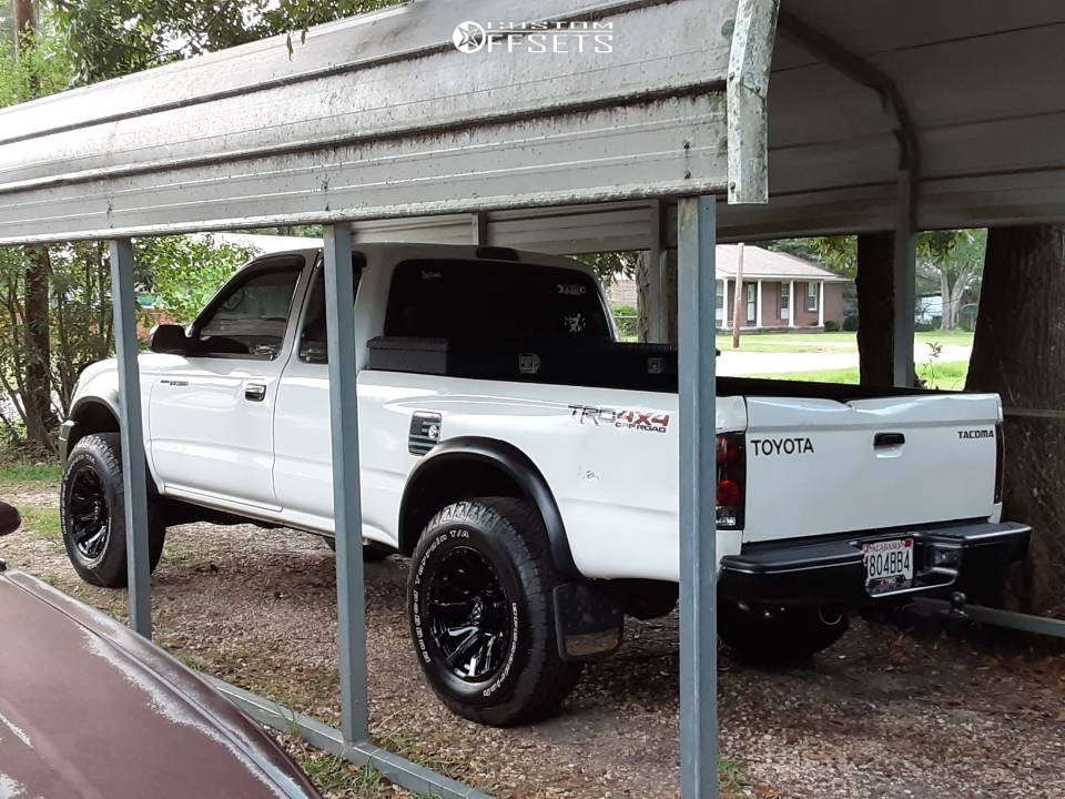 2000 Toyota with 17x9 12 Fuel Blitz and 32/10.5R17 BFGoodrich Rugged Trail T/a and