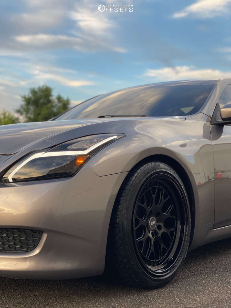 2009 INFINITI G37 with 18x9.5 22 ESR Cs1 and 245/40R18 Vercelli Strada Ii and Coilovers Custom
