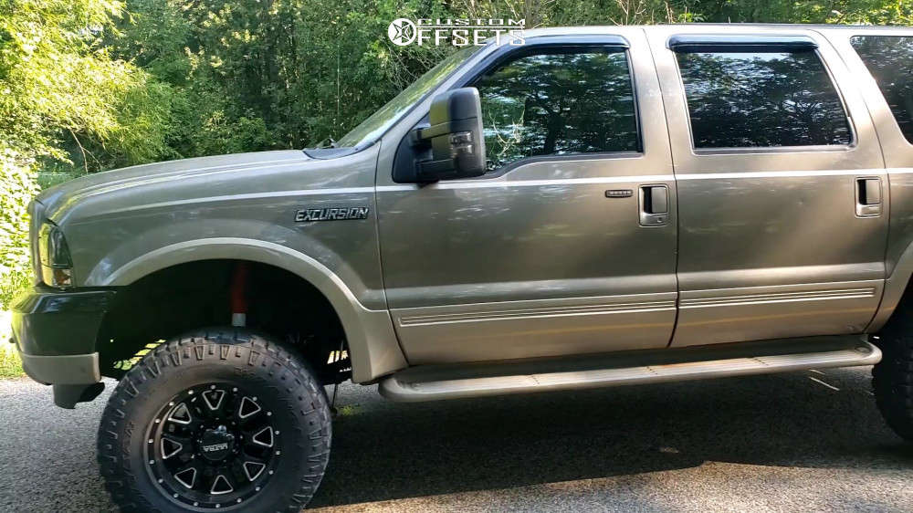 2003 Ford Excursion with 18x9 -12 Ultra Hunter and 285/75R18 Goodyear ...