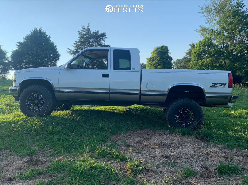 1998 Chevrolet K1500 with 17x9.5 12 Ultra Hunter and 35/11.5R17 ...