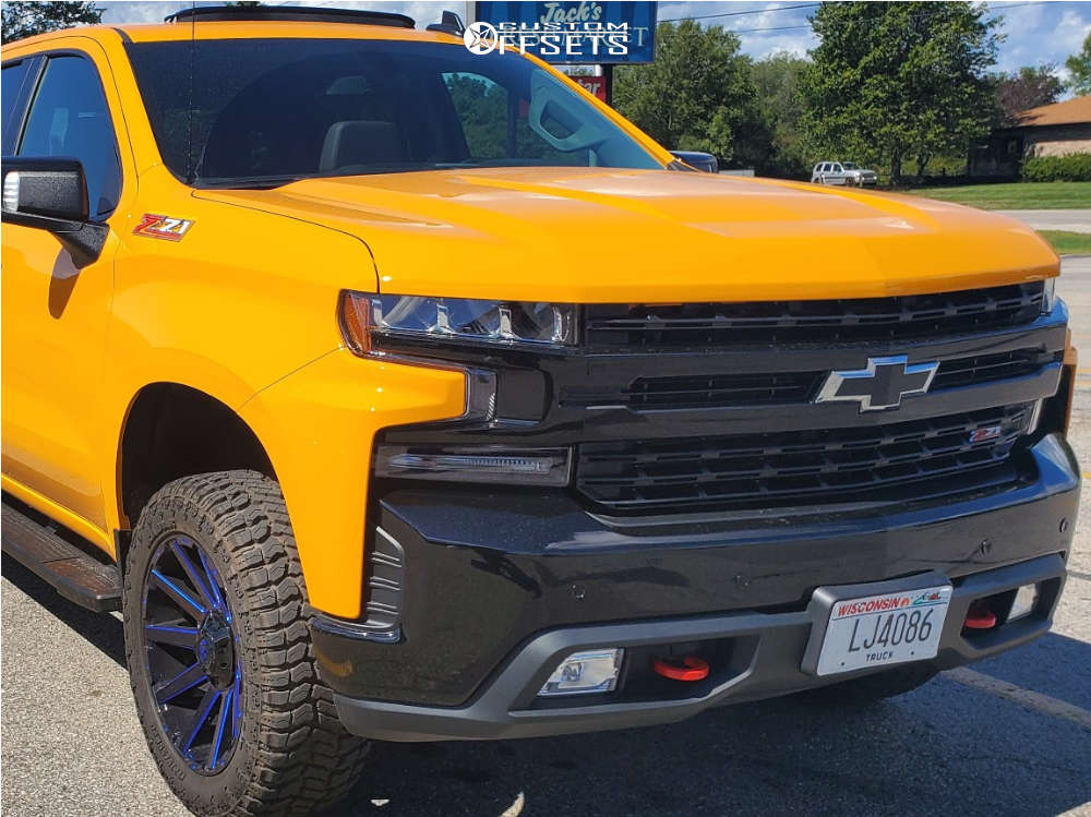 2020 Chevrolet Silverado 1500 with 20x9 1 Fuel Contra and 275/65R20