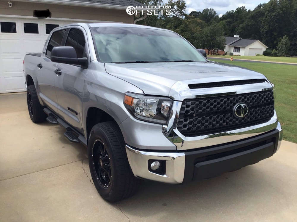 2020 Toyota Tundra with 18x9 18 Moto Metal Mo970 and 275/65R18 Michelin ...