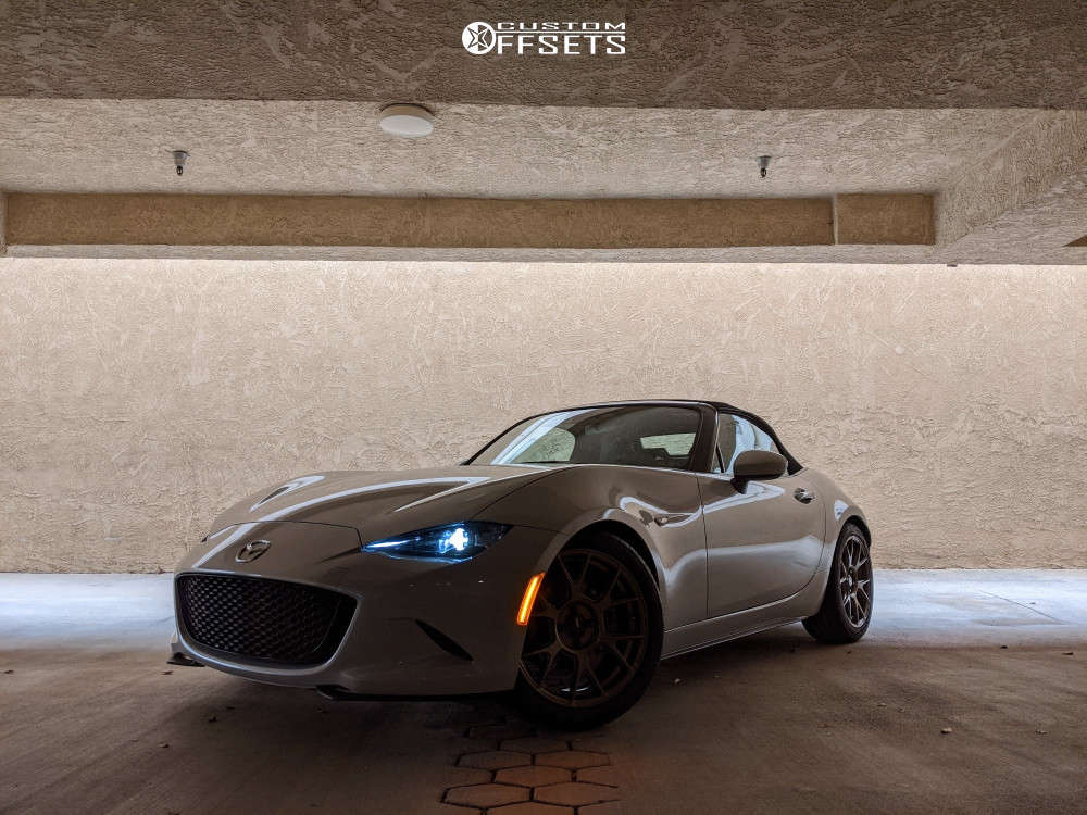 1261176-1-2016-mx-5-miata-