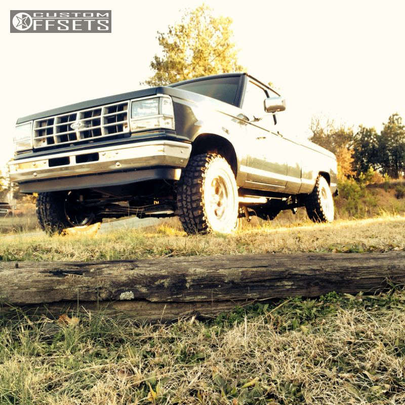 1991 Ford Ranger with 15x8 -19 Pacer LT and 275/65R15 Federal Couragia ...
