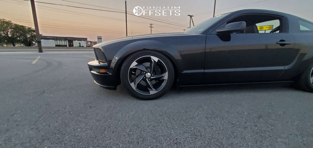 2009 Ford Mustang with 18x8 35 Andros R10 and 255/45R18 Firestone ...