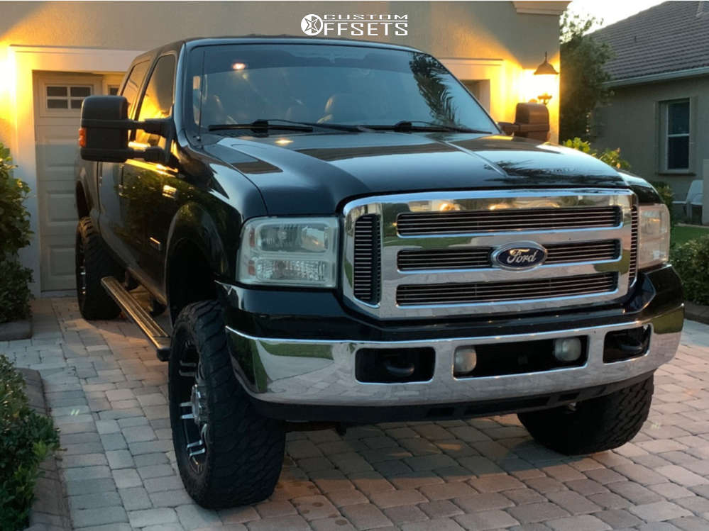 2005 Ford F-250 Super Duty with 20x10 -24 Helo He835 and 35/12.5R20 ...