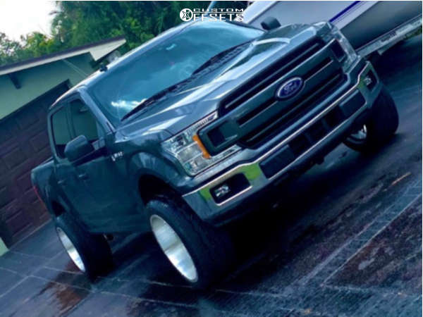 フォード　F150 TA02 Cognito 2.5-Inch Performance Leveling Kit with Elka 2.0 IFP