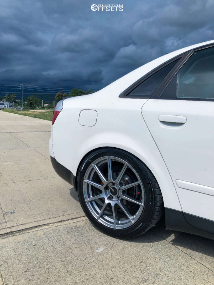 海外限定スパイク販売 45 18x8 with A4 Audi 2002 Enkei Falken 235/45R18 and Ts10 リラクゼーショングッズ