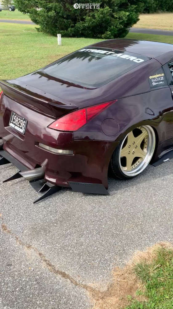 2003 Nissan 350Z with 20x10 10 Leon Hardiritt Ordens and 225/35R20