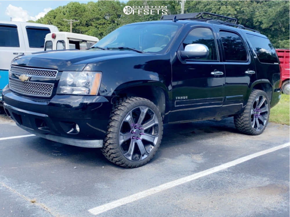 2007 Chevrolet Tahoe with 24x9 OE Replicas Denali and 33/12.5R24