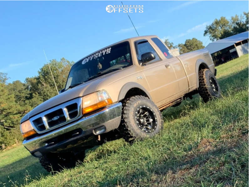 Ironman All Country MT 31x10.50R15 HERC92612 Custom Offsets