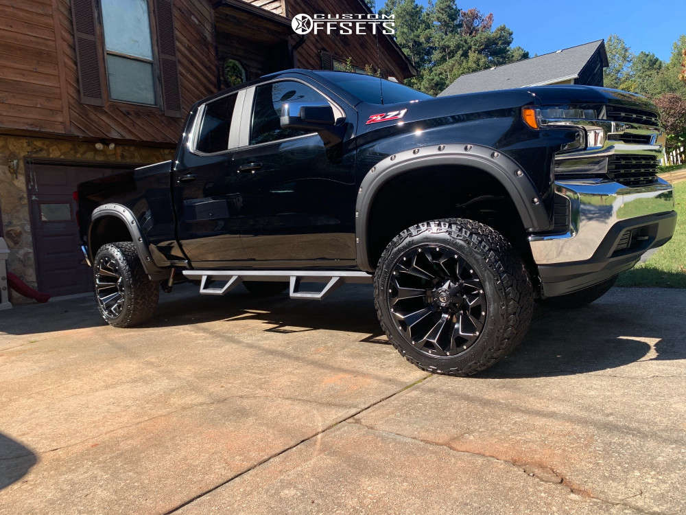 2019 Chevrolet Silverado 1500 with 22x12 44 Fuel Assault and 35/12