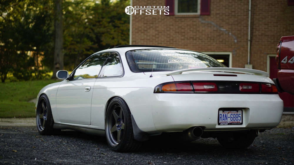 kncさん 1996 Nissan 240SX with 18x9.5 22 Kansei Knp and 235/40R18