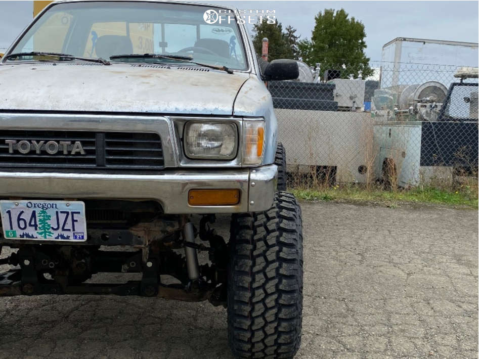 1991 Toyota Pickup with 15x10 -43 Pro Comp 51 and 33/12.5R15 Thunderer ...