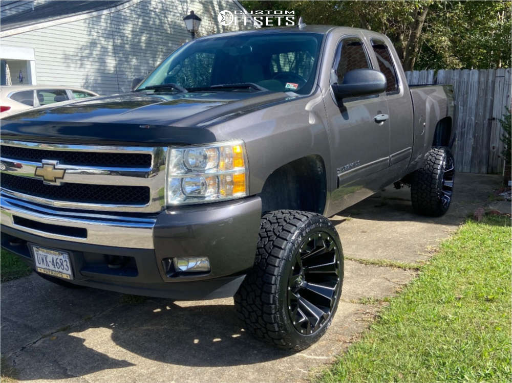 2011 Chevrolet Silverado 1500 with 22x12 44 Fuel Assault and 33/12