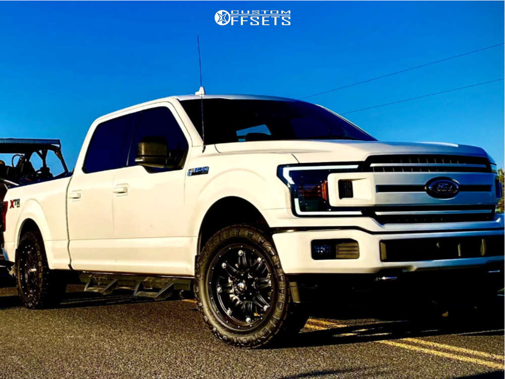 2018 Ford F150 with 20x9 35 Fuel Assault and 33/12.5R20 Nitto Mud