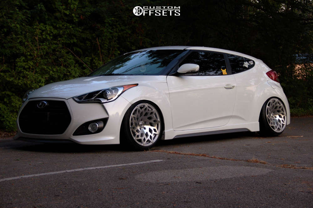 2015 Hyundai Veloster with 18x9.5 25 WatercooledIND Md1 and 215/35R18