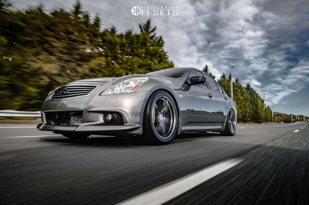 2010 INFINITI G37 with 19x8.5 20 XXR 559 and 255/40R19 General Gmax Rs