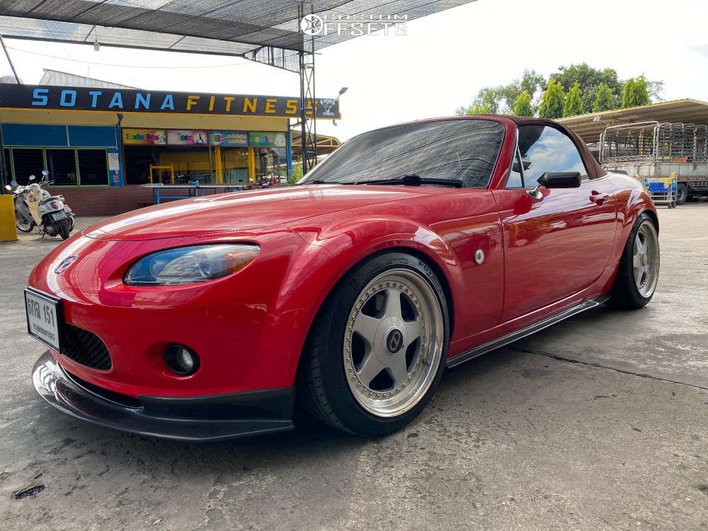MX5さま専用 2006 Mazda MX-5 Miata with 16x8 30 Enkei Pf06 and 225/45R16