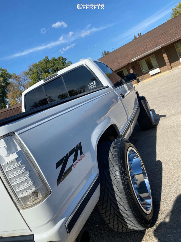 1995 Chevrolet K1500 with 22x12 51 ARKON OFFROAD Caesar and 305/45R22