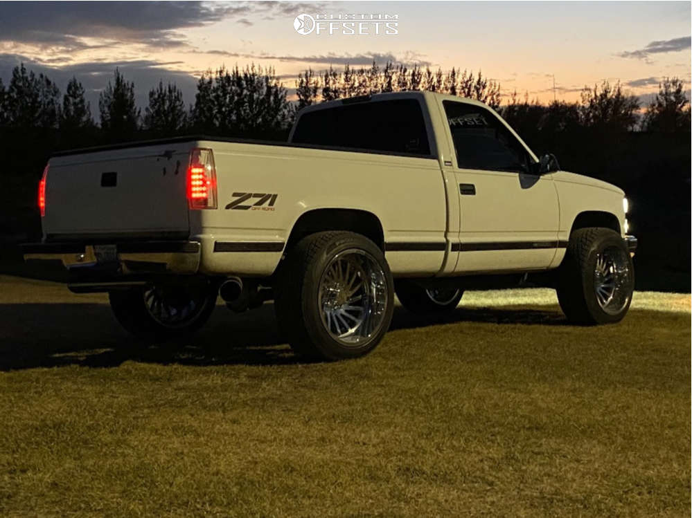 1995 Chevrolet K1500 with 22x12 51 ARKON OFFROAD Caesar and 305/45R22