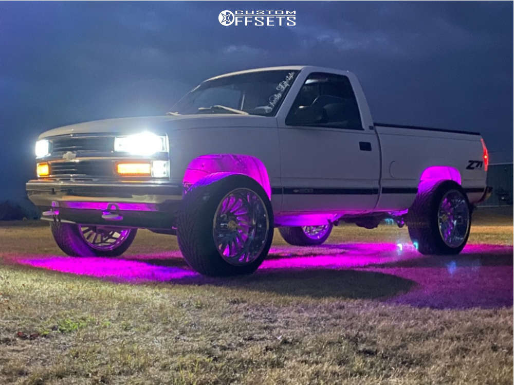 1995 Chevrolet K1500 with 22x12 51 ARKON OFFROAD Caesar and 305/45R22
