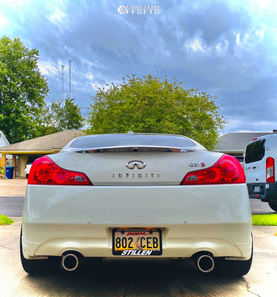 2013 INFINITI G37 with 19x9.5 22 ESR Rf2 and 255/40R19 Michelin Pilot