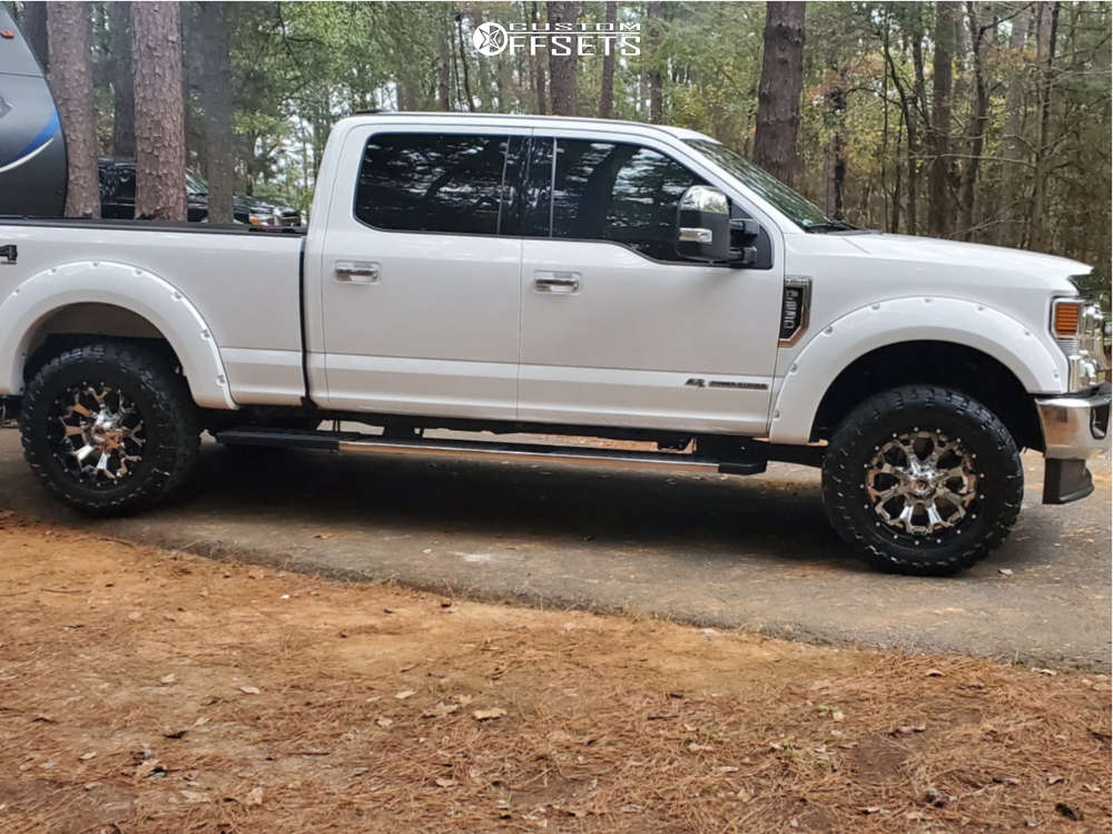 2020 Ford F250 Super Duty with 20x10 18 Fuel Assault and 35/12.5R20