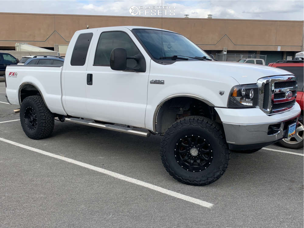 2005 Ford F-250 Super Duty with 17x9 Raceline Clutch and 315/70R17 ...