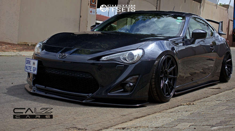 2014 Toyota 86 with 18x8.75 30 XXR 527 and 205/40R18 Nexen N8000