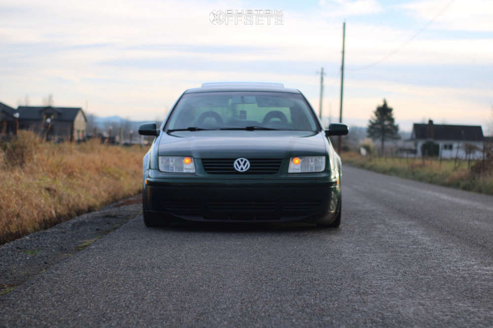 2002 Volkswagen Jetta with 17x7.5 38 OEM Wheels Arietta and 205/45R17 ...