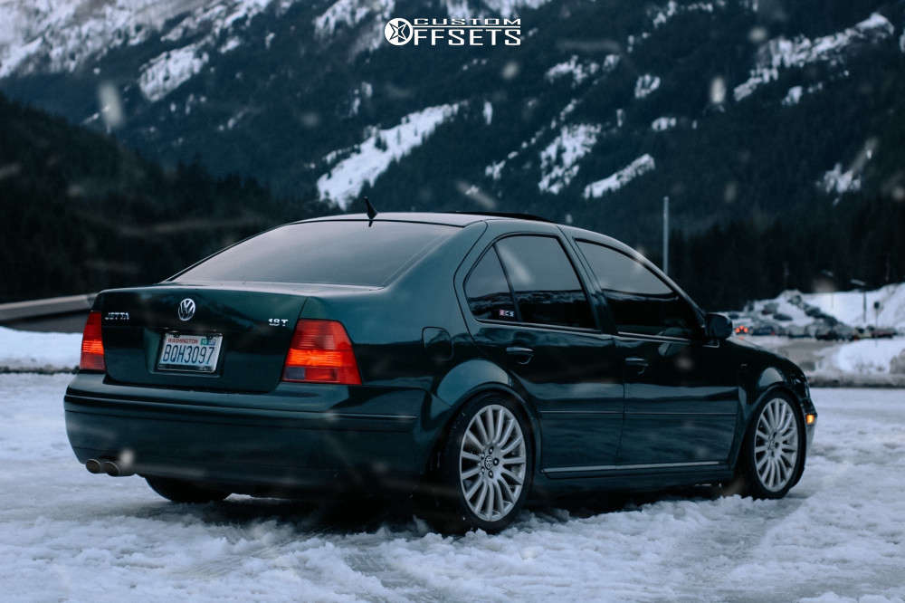 2002 Volkswagen Jetta with 17x7.5 38 OEM Wheels Arietta and 205/45R17 ...