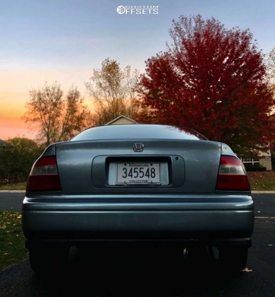 1994 Honda Accord with 18x7 35 ADR Sokudo 8 and 195/40R18
