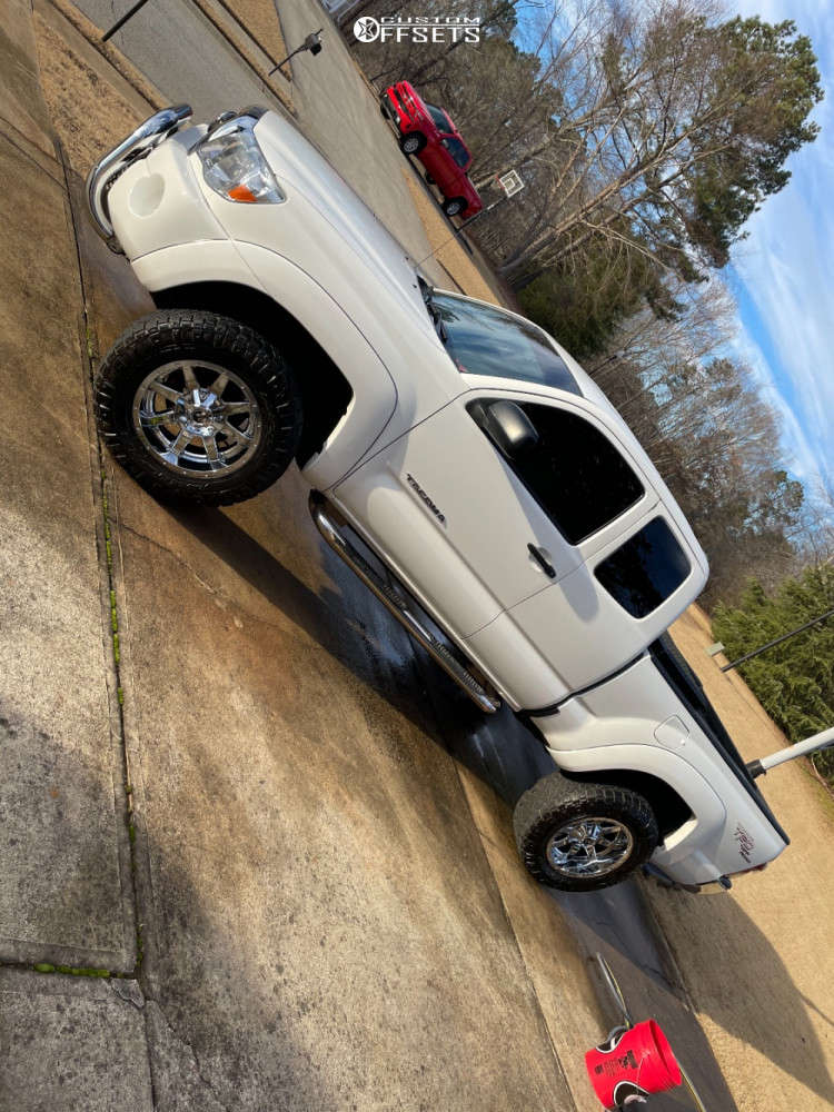 2011 Toyota Tacoma with 18x9 -12 Fuel Maverick and 285/65R18 Nitto ...