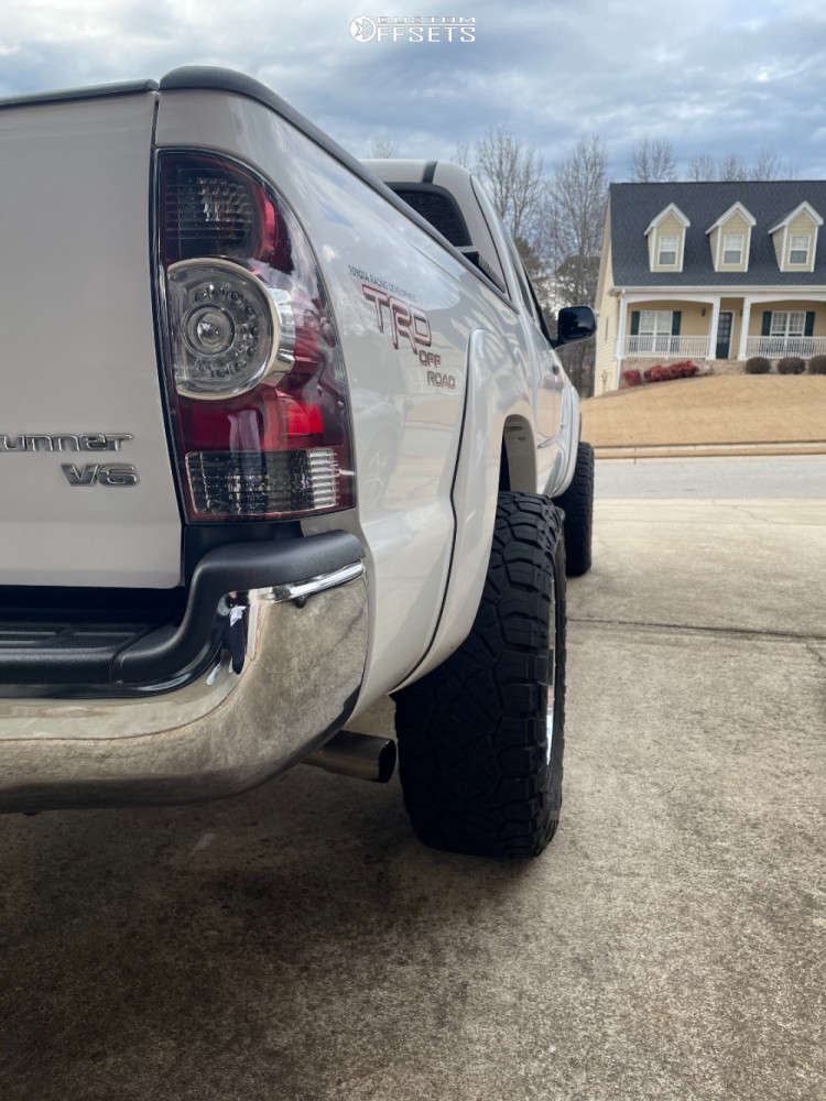 2011 Toyota Tacoma with 18x9 -12 Fuel Maverick and 285/65R18 Nitto ...