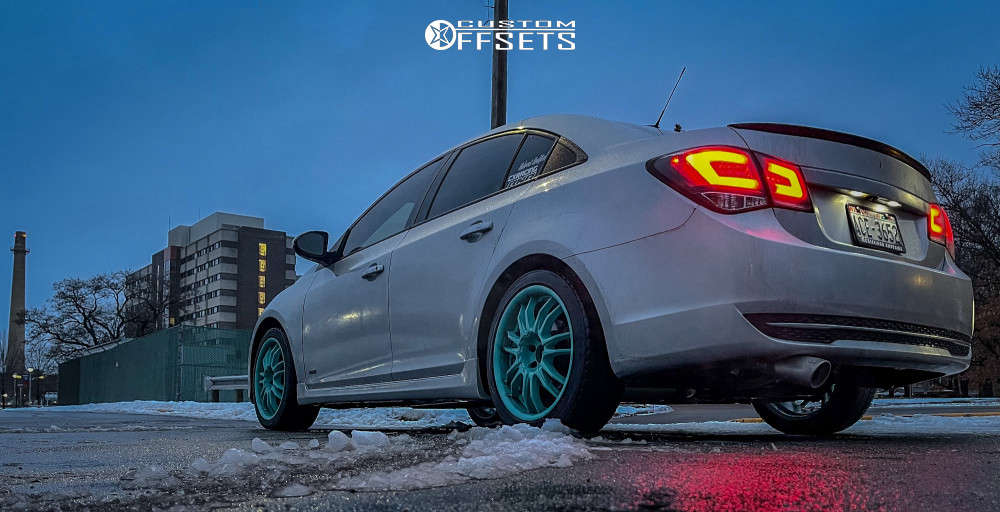 2015 Chevrolet Cruze with 18x8.5 35 Helo He845 and 225/40R18 ...