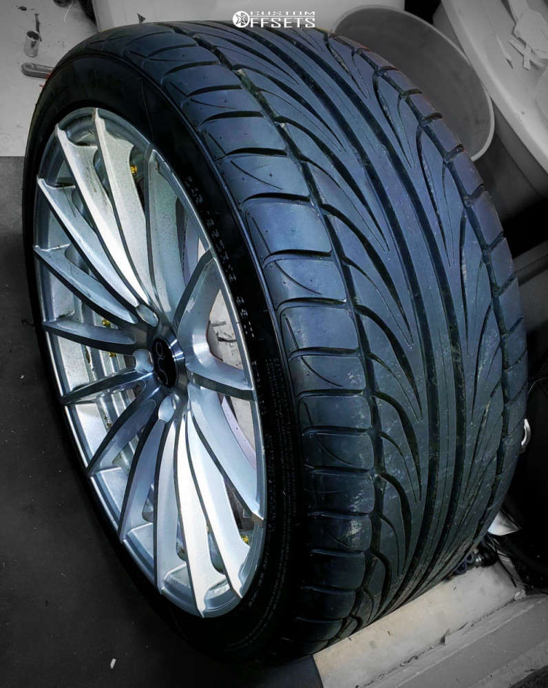 19インチ　245 35 TWO NEW 245/35ZR19 (89Y) Michelin Pilot Sport 4S ZP TPC Corvette