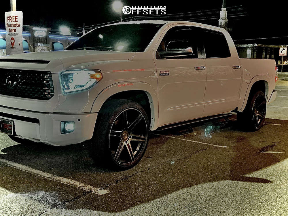 Niche Carina 24x10 30 Black M 30 Custom Offsets