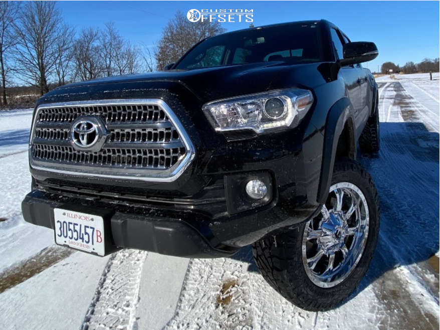 2016 Toyota with 20x9 Fuel Krank and 265/60R20 Nitto Ridge