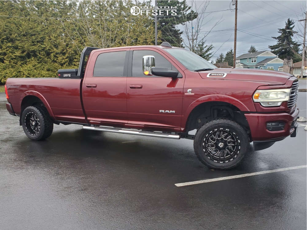 2019 Ram 3500 with 20x10 25 TIS 544MB and 33/12.5R20 Toyo Tires Open
