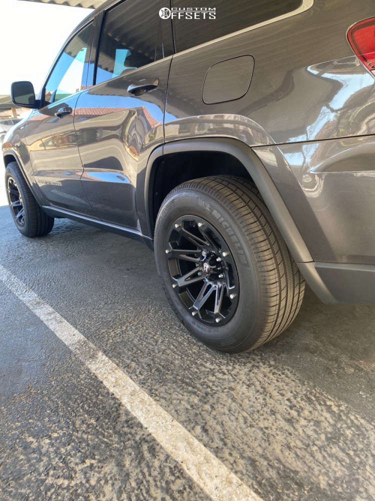 2020 Jeep Grand Cherokee with 18x9 12 Ballistic Jester and 265/55R18