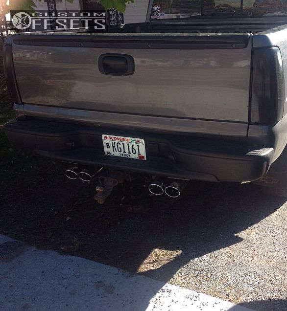 1999 Chevrolet Silverado 1500 with 16x8