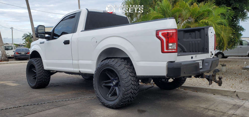 2017 Ford F-150 with 22x12 -51 Vision Razor and 35/15.5R22 AMP Mud ...