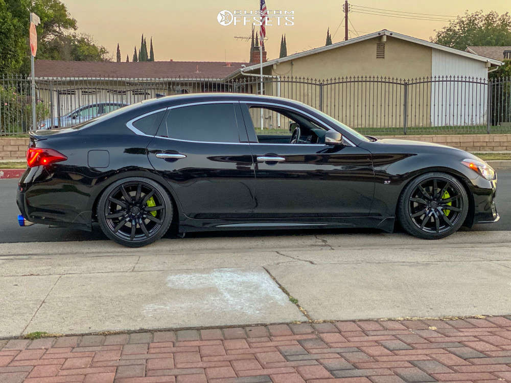 2017 INFINITI Q70 with 20x9.5 25 Rays Engineering GTR and 245/40R20