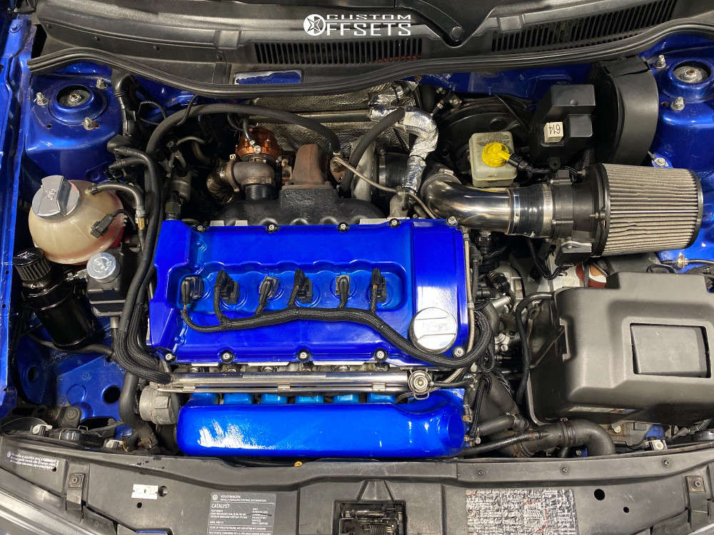 2004 Volkswagen R32 with 18x8.5 35 Rotiform Blq and 225/40R18 Firestone ...