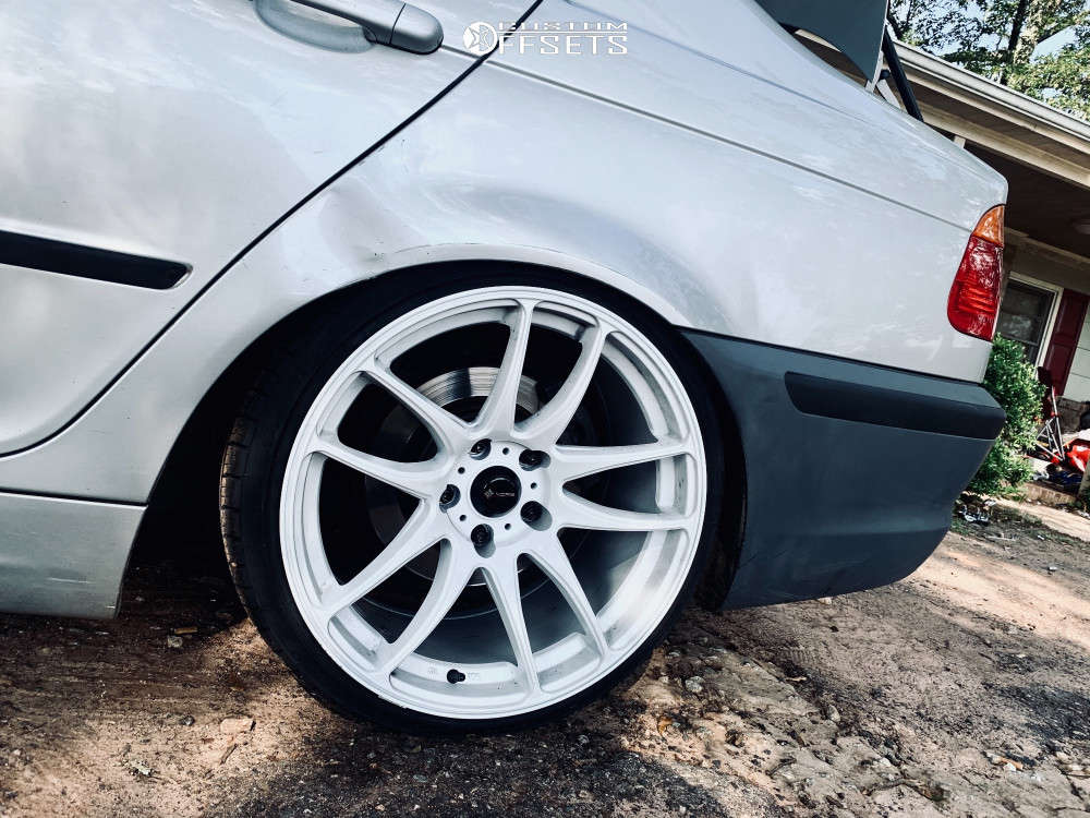 1999 BMW 328i with 18x9.5 22 Vors Tr4 and 225/35R18 Nankang Ns-25