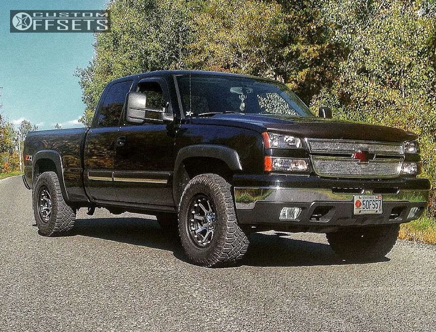 2007 Chevrolet Silverado 1500 Classic with 17x9 -12 XD Addict and 285 ...