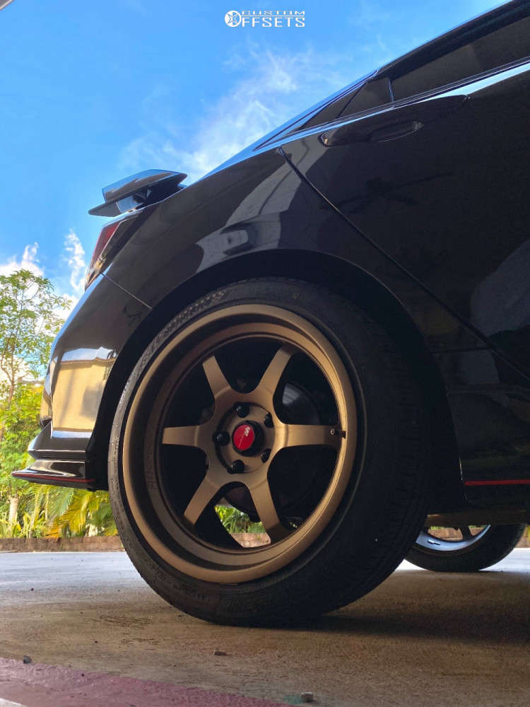 2017 Honda Civic with 18x9.5 30 Aodhan AH08 and 245/40R18 Nankang NS-25 ...