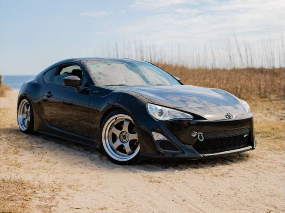 2013 Scion FR-S with 18x8.5 25 JNC Jnc017 and 225/35R18