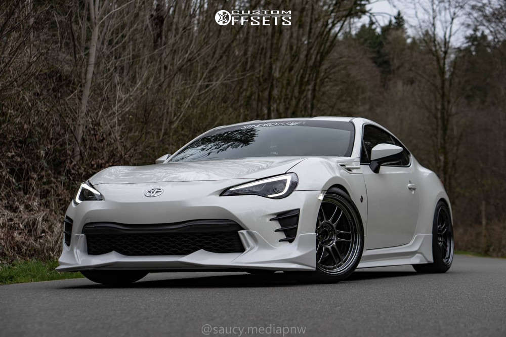 1548336-1-2017-86-toyota-base-